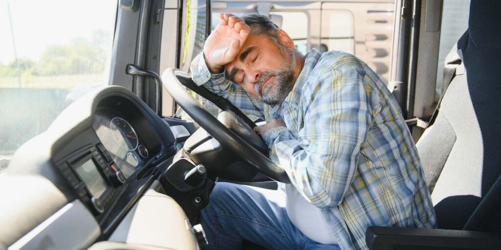 surekli-yorgun-hissetmek-ve-uyumak