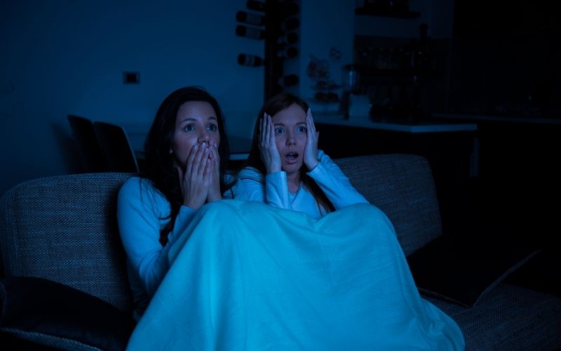 insanlar neden korku filmleri seve